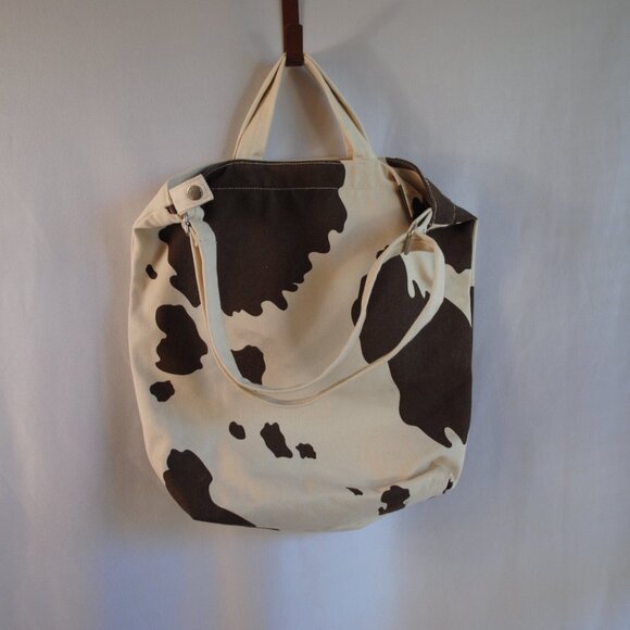 Brown Cow Print Vertical Duck Tote Bag - BAGGU - Picture 2 of 5